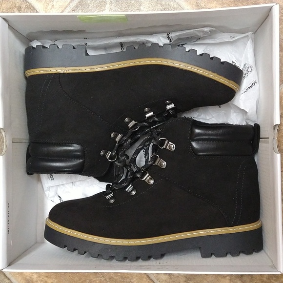 Black boots size 7.5 - Picture 2 of 2